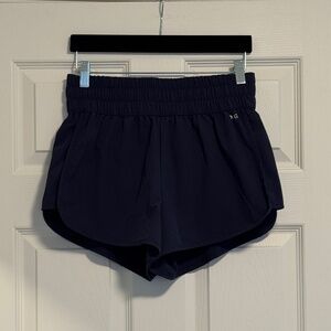 DSG Women's High Rise Stride Shorts Size Small Navy Blue Brief Lined Interior